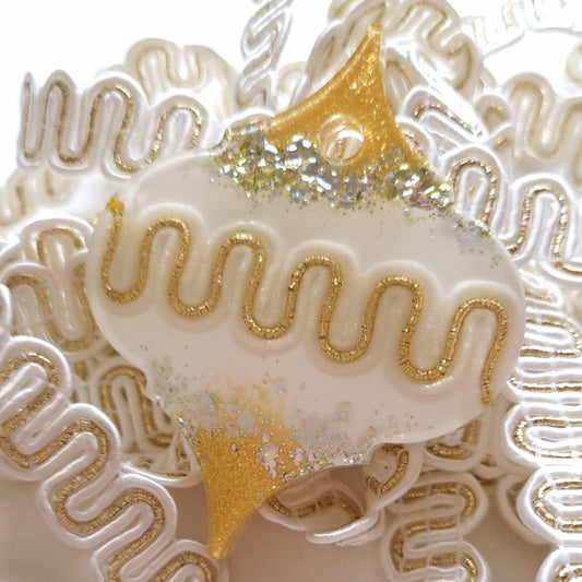 Golden Noodle Resin Christmas Decoration